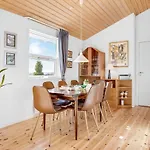 Σπίτι διακοπών In With House Sea View Rønde
